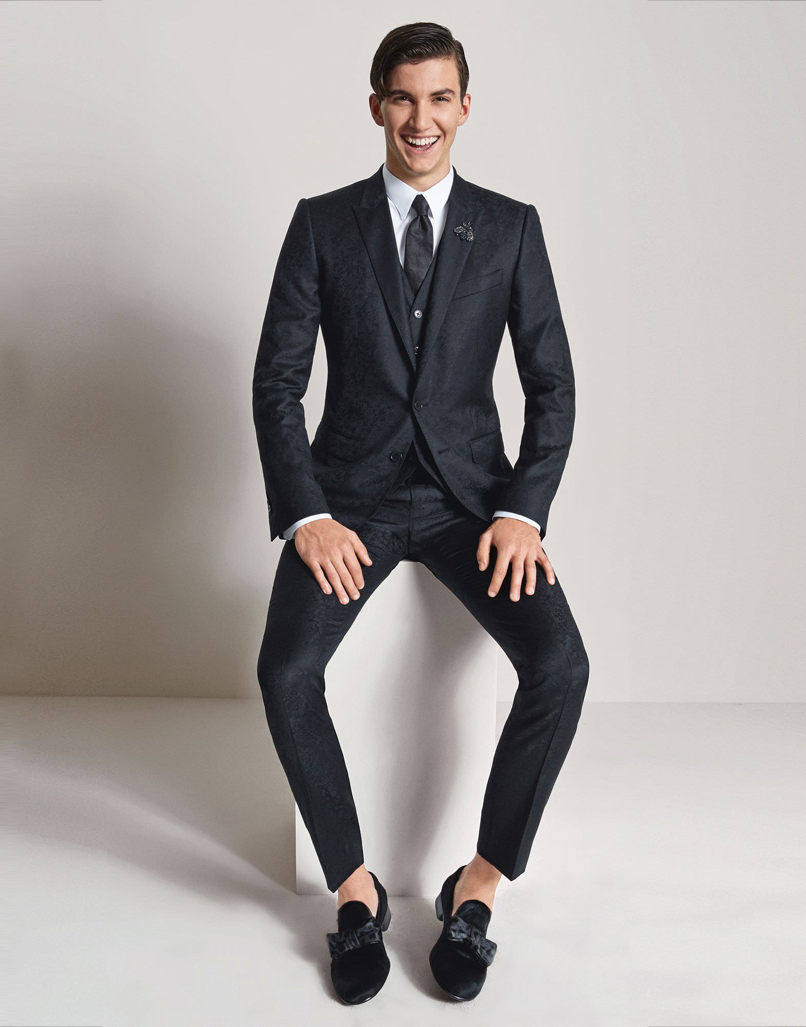 dolce and gabanna suit